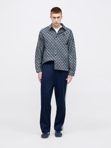 ADIDAS ORIGINALS Regular Fit Overgangsjakke i blå