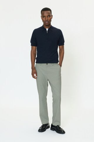 Matinique Regular Trousers in Green