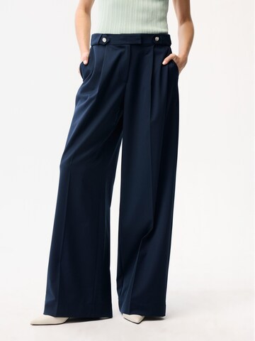 adl Wide leg Trousers in Blue