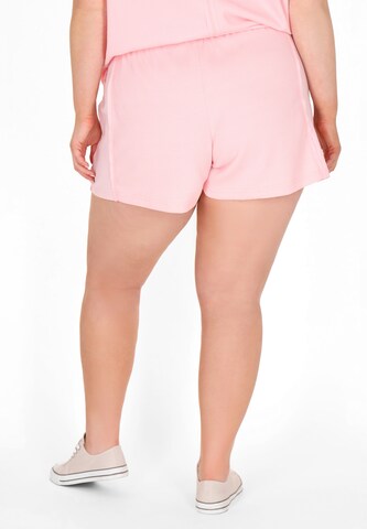 Usha Regular Shorts in Pink