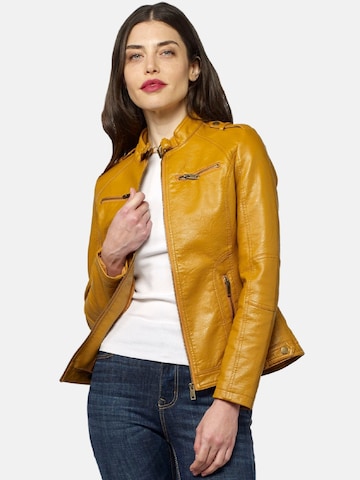 KOROSHI Between-Season Jacket in Yellow: front