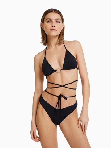 Bershka Triangle Bikini top in Black: front