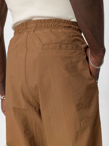 VAMOS CLO Wide leg Cargobyxa i beige
