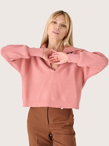 Pullover extra large di Camomilla Italia in rosa: frontale
