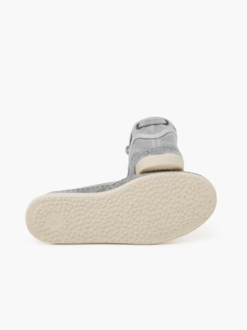 Chaussure basse Pisamonas en gris