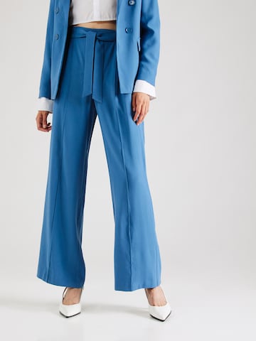 Wide Leg Pantalon COMMA en bleu : devant