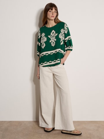 Chemisier Apricot en vert