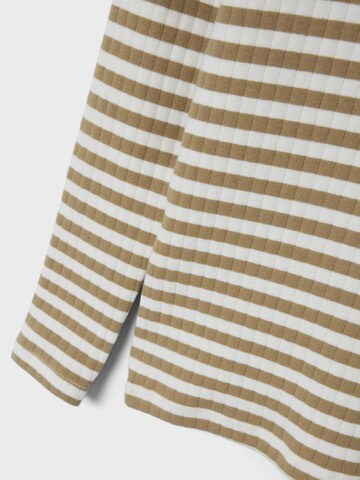 NAME IT - Camiseta 'NKFSuraja' en marrón
