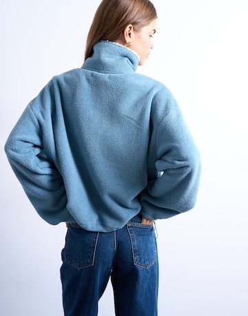 TOPSHOP Флисовая куртка 'DUNE' в Синий