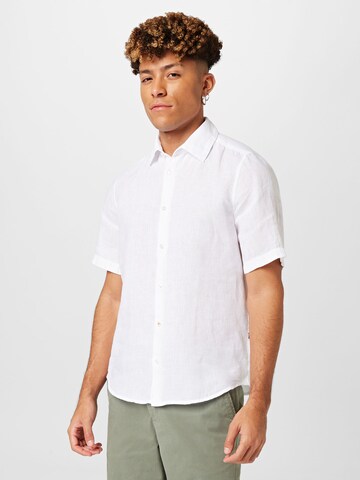BOSS - Regular Fit Camisa 'Rash' em branco: frente