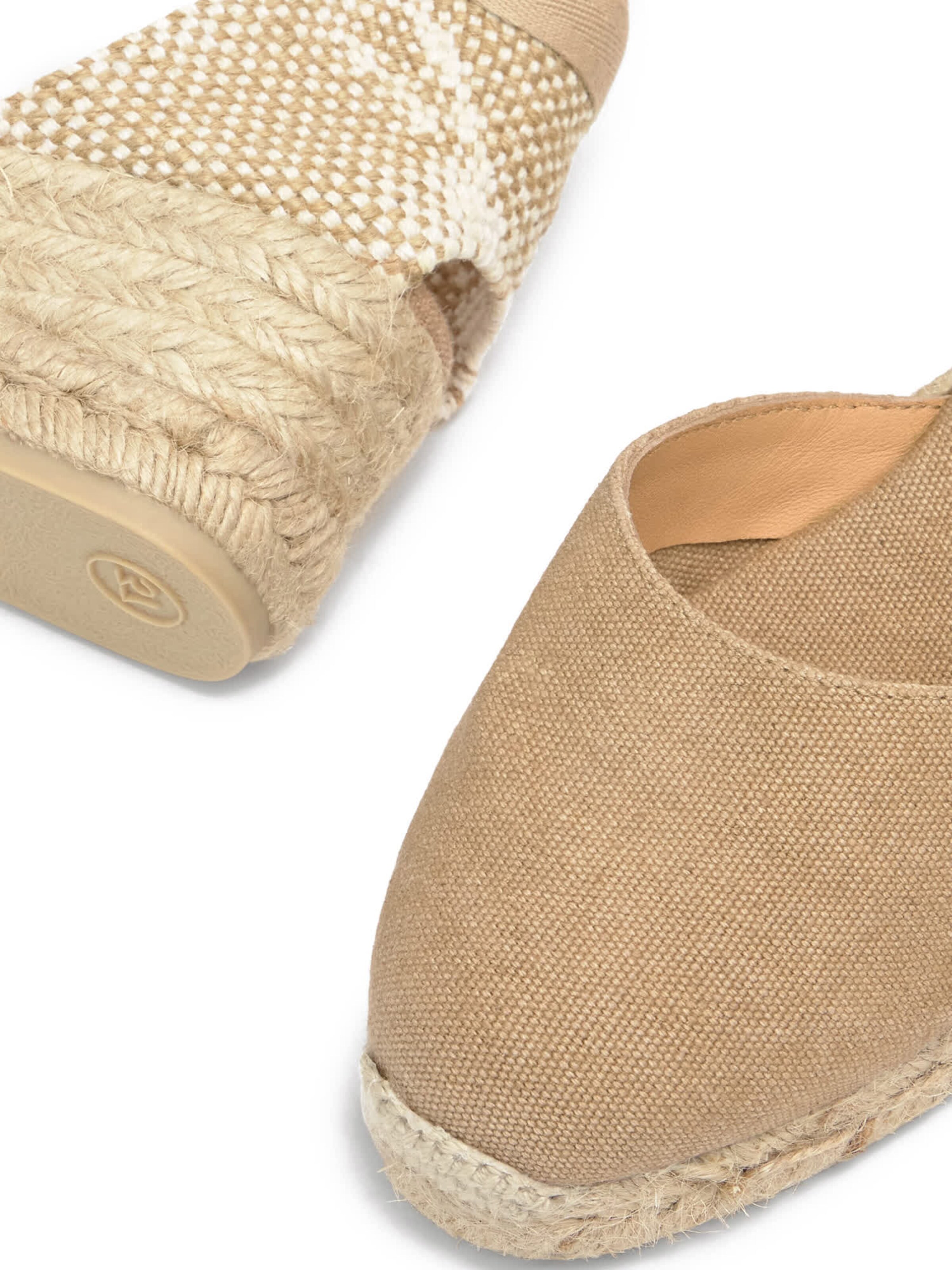 smėlio Castañer Espadrilės 'CARINA'