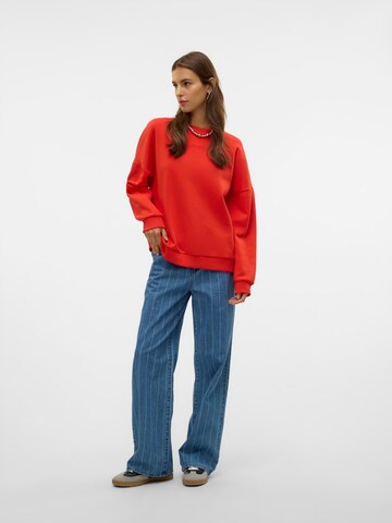 VERO MODA Sweatshirt 'VMPERNILLE' in Red