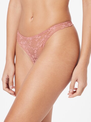 ETAM Thong in Pink: front