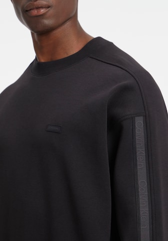 Sweat-shirt Calvin Klein en noir