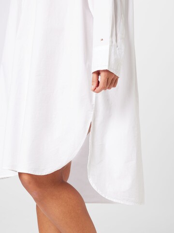 Robe-chemise Tommy Hilfiger Curve en blanc