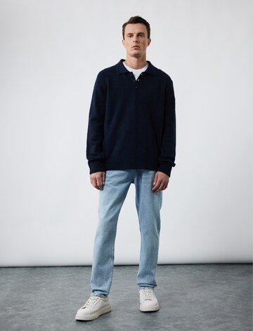 Koton Regular Jeans in Blue: front