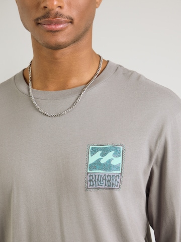 BILLABONG Μπλουζάκι 'STAMP' σε γκρι