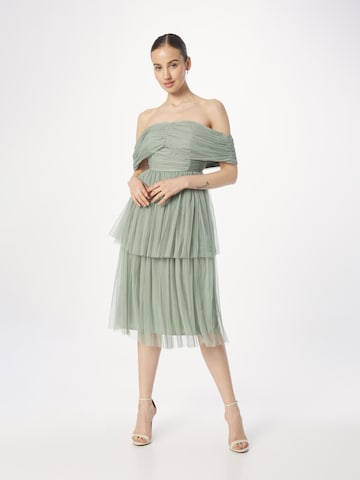 Maya Deluxe Cocktail Dress in Green: front