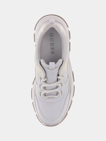 GUESS Sneaker 'Bisun' in Weiß