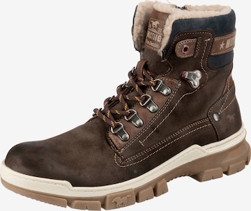 MUSTANG Veterboots in Bruin: voorkant