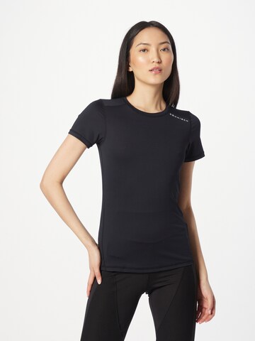 Röhnisch Performance Shirt in Black: front