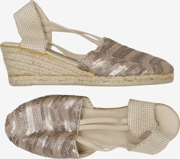 Peckott Pumps 39 in Beige: Vorderseite