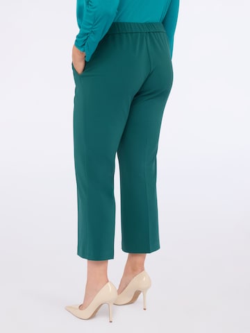 évasé Pantalon Fiorella Rubino en vert