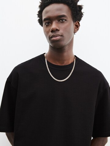 Pull&Bear Тениска в черно