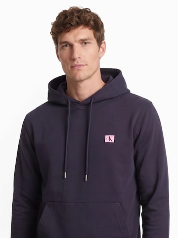 Bluză de molton de la Calvin Klein Jeans pe albastru