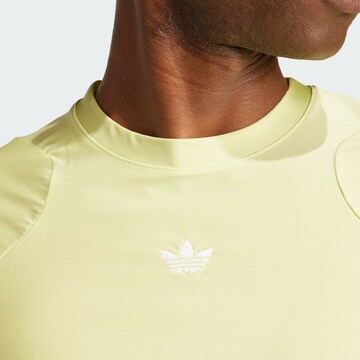 Maglietta 'Supernova' di ADIDAS ORIGINALS in giallo