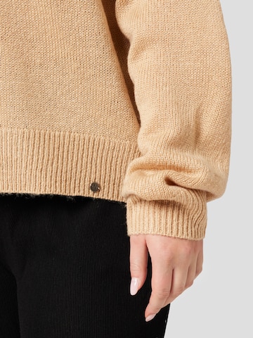 Noisy May Curve Sweater in Beige