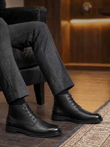 ALLTHEMEN Chukka Boots 'Zeit' in Black