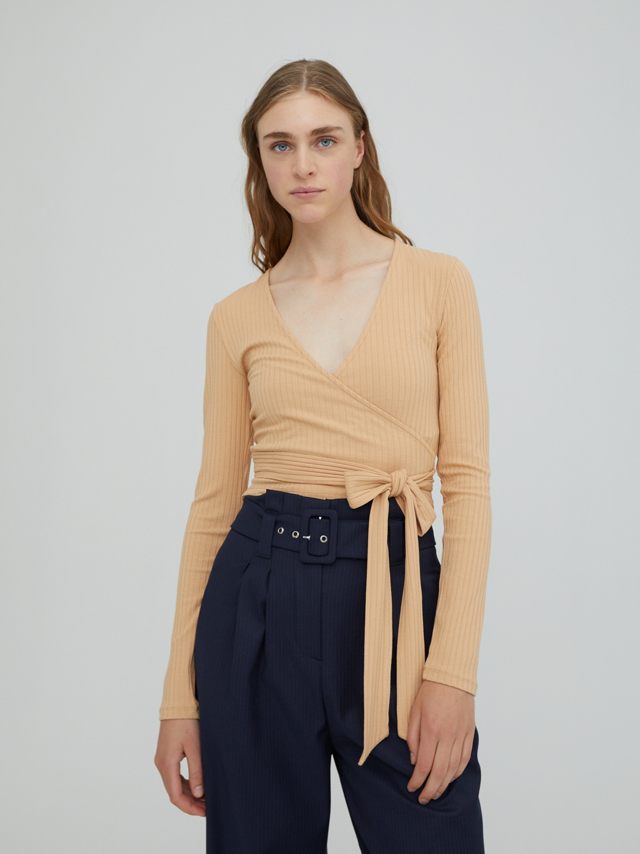 EDITED Produkte Shirt 'Sabrina' sand