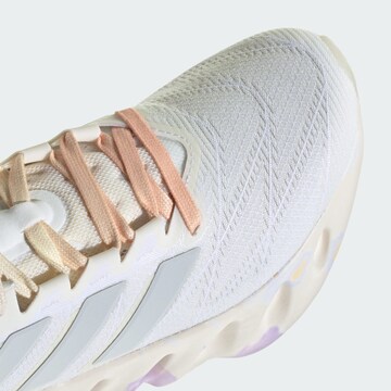 ADIDAS PERFORMANCE Παπούτσι για τρέξιμο 'Switch FWD 2.0' σε λευκό