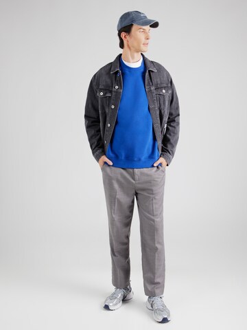Sweat-shirt 'BAARO' ARMEDANGELS en bleu