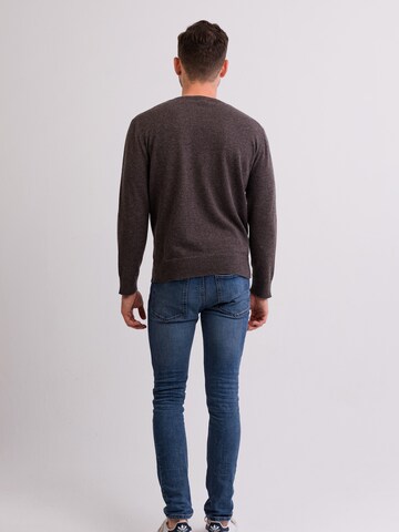 CASH-MERE.CH Pullover i brun