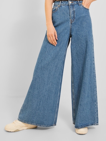 Wide Leg Jean 'BREE' JJXX en bleu : devant