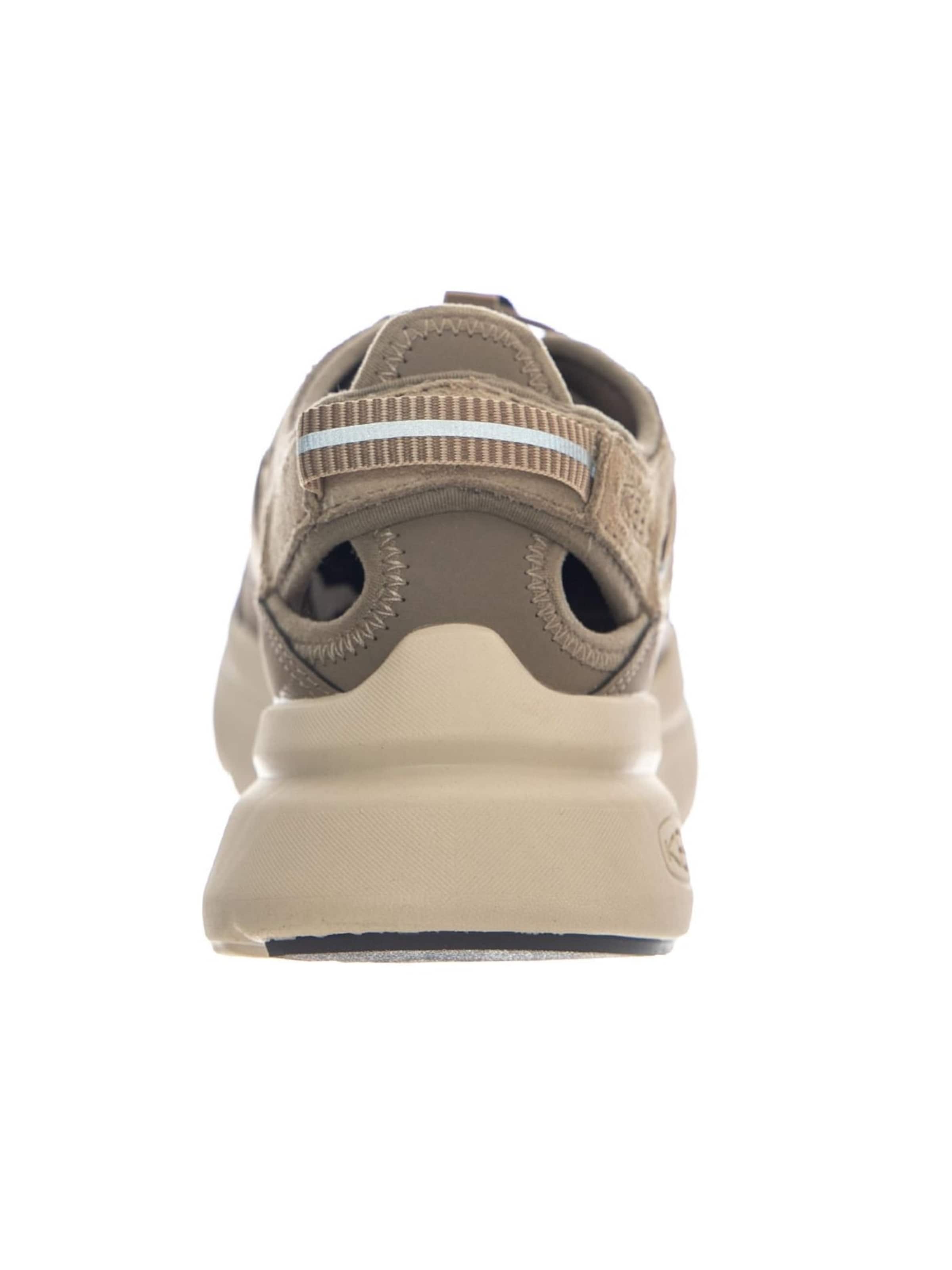 Sandalo 'WK450 SANDAL TAUPE BLACK' di KEEN in grigio