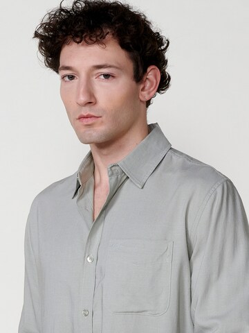 KOROSHI Regular fit Button Up Shirt in Green
