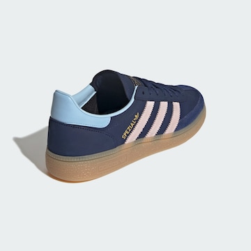 ADIDAS ORIGINALS Ниски маратонки 'HANDBALL SPEZIAL' в синьо