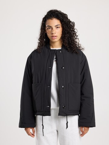 America Today Tussenjas in Zwart: voorkant