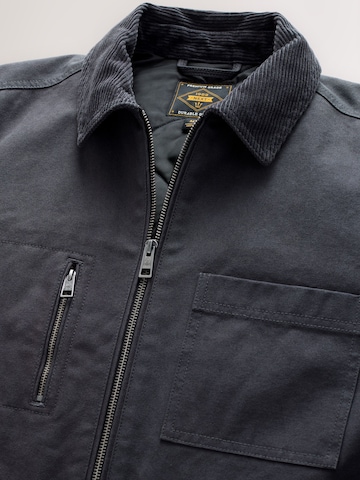Next Jacke in Grau