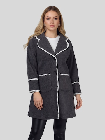 LapaPlus Vinterkappa 'Women Coat' i grå: framsida