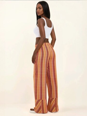 Hiccup Wide Leg Hose in Orange
