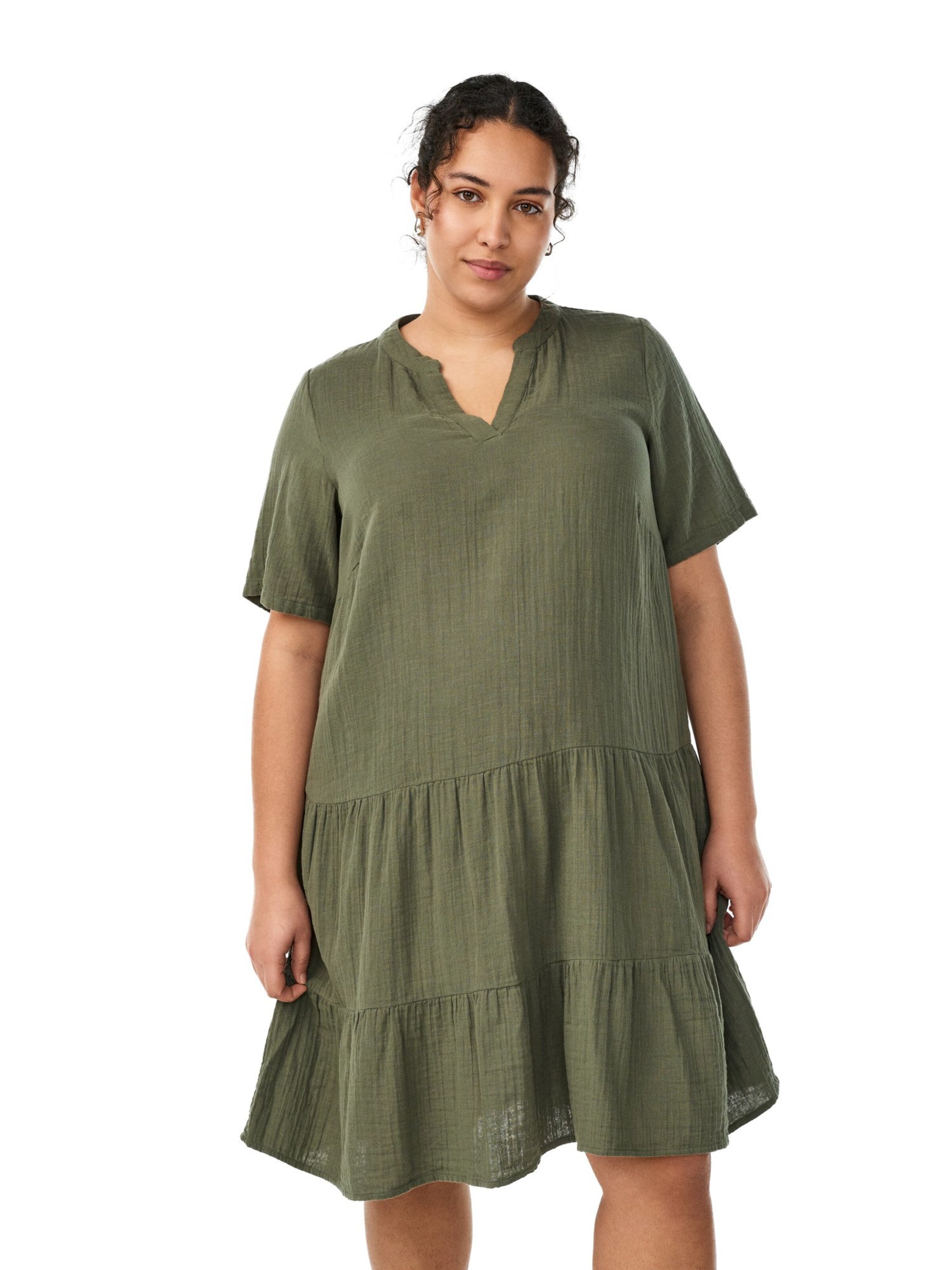 Robe d’été 'Vviva' Zizzi en vert : devant