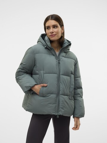 VERO MODA Зимняя куртка 'IDALINE' в Зеленый: спереди