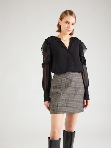 Wallis Blouse in Zwart: voorkant