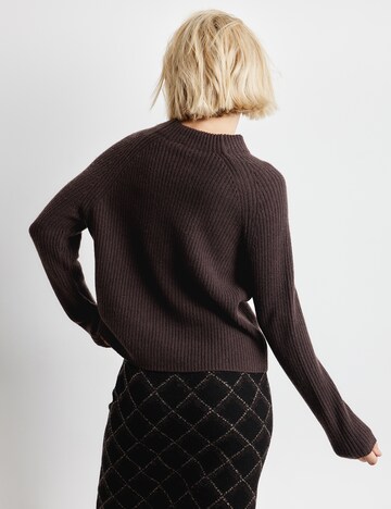 GERRY WEBER Sweater in Brown
