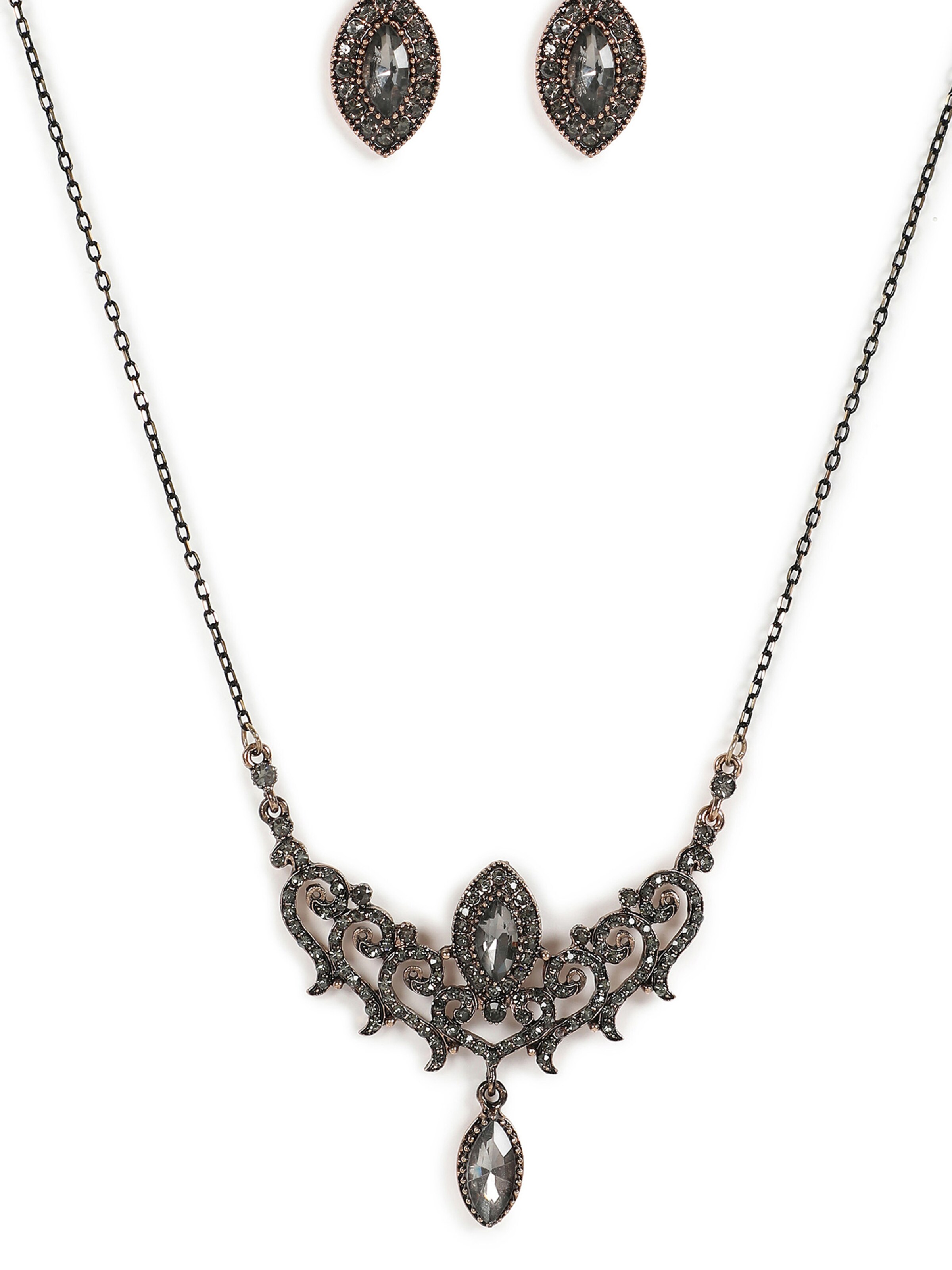 Set di gioielli ' Kamal ' di SOHI in nero