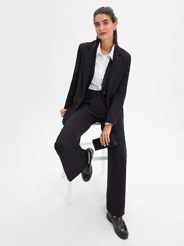 BOSS Regular Trousers in Black